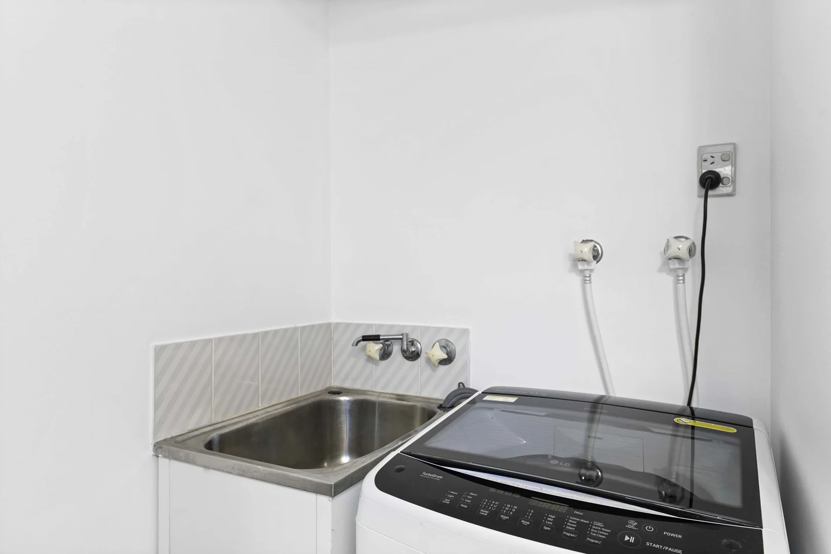 Additional image 10 of Unit 1/3 Beach Road, Pialba QLD 4655