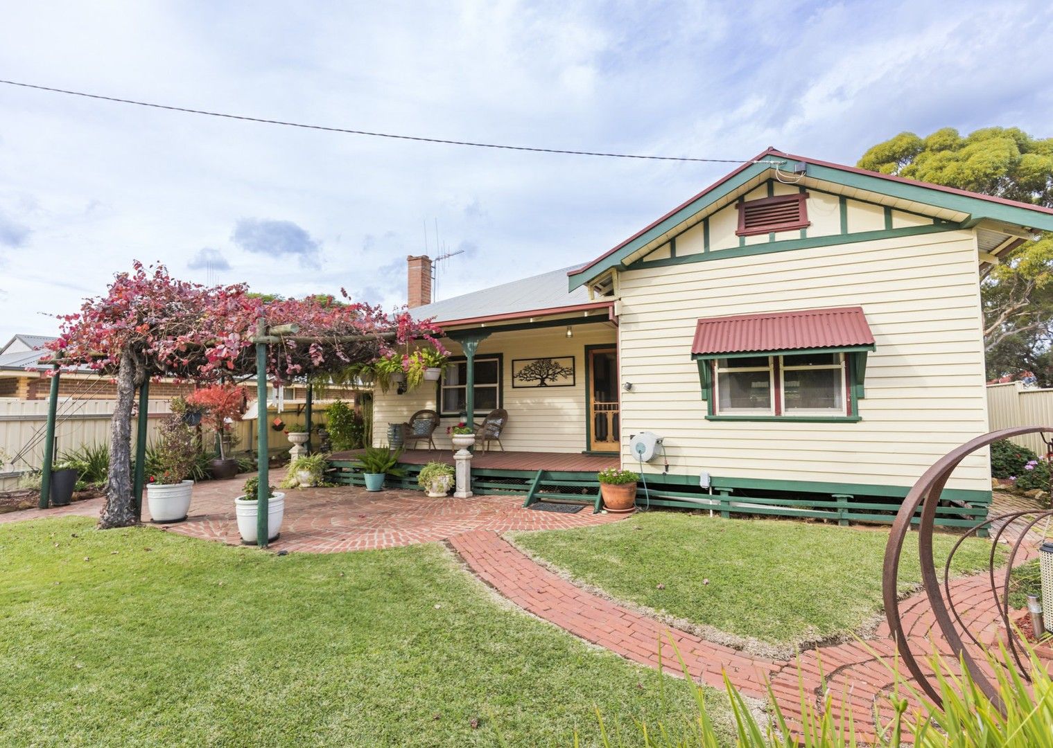 3 bedrooms House in 375 Beveridge Street SWAN HILL VIC, 3585