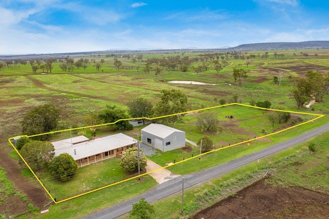 Picture of 41 Strickland Road, EAST GREENMOUNT QLD 4359