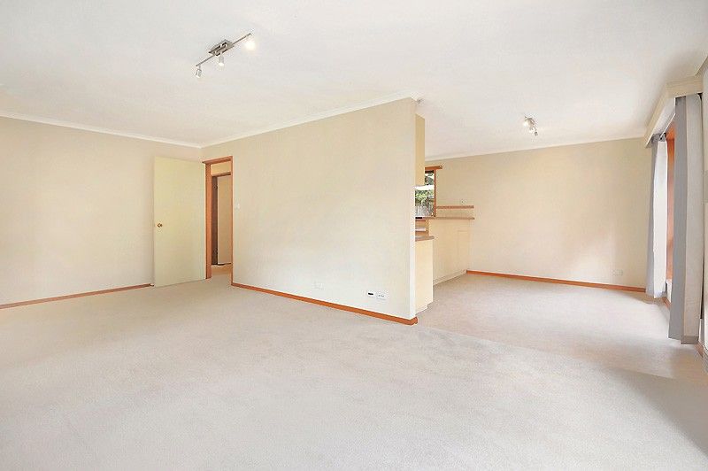 2 Sovereign Street, Golden Point VIC 3350, Image 2