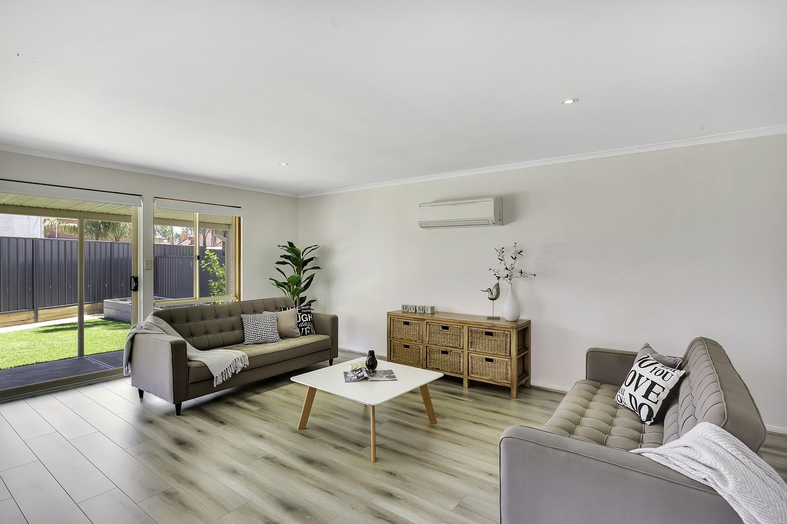 4 Carbnet Place, Seacombe Gardens SA 5047, Image 0