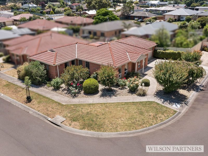 3B Pinewood Place, Kilmore VIC 3764, Image 2