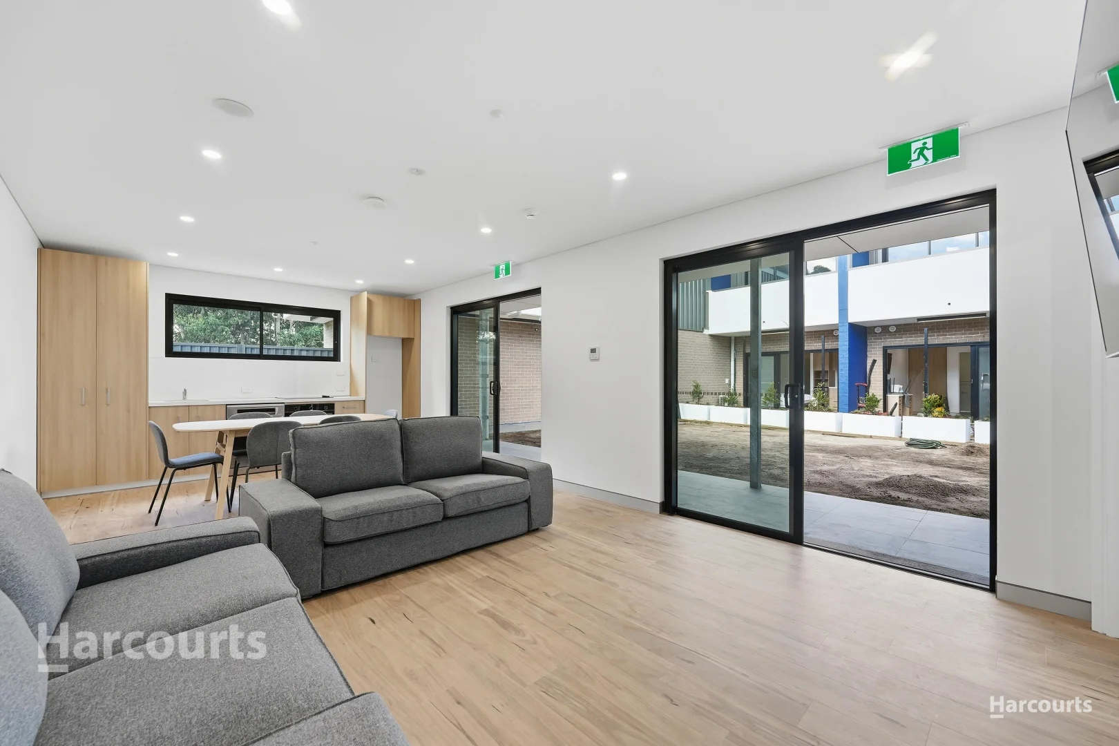 Additional image 10 of 4/55 Mahoney Drive, Campbelltown NSW 2560