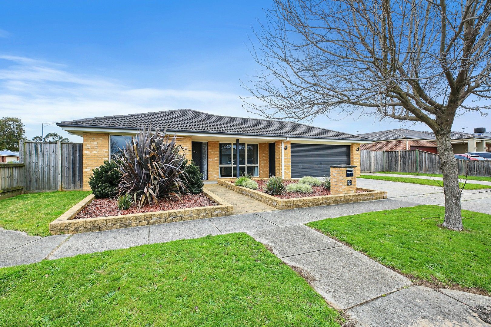 3 bedrooms House in 1 Wisteria Drive YARRAGON VIC, 3823