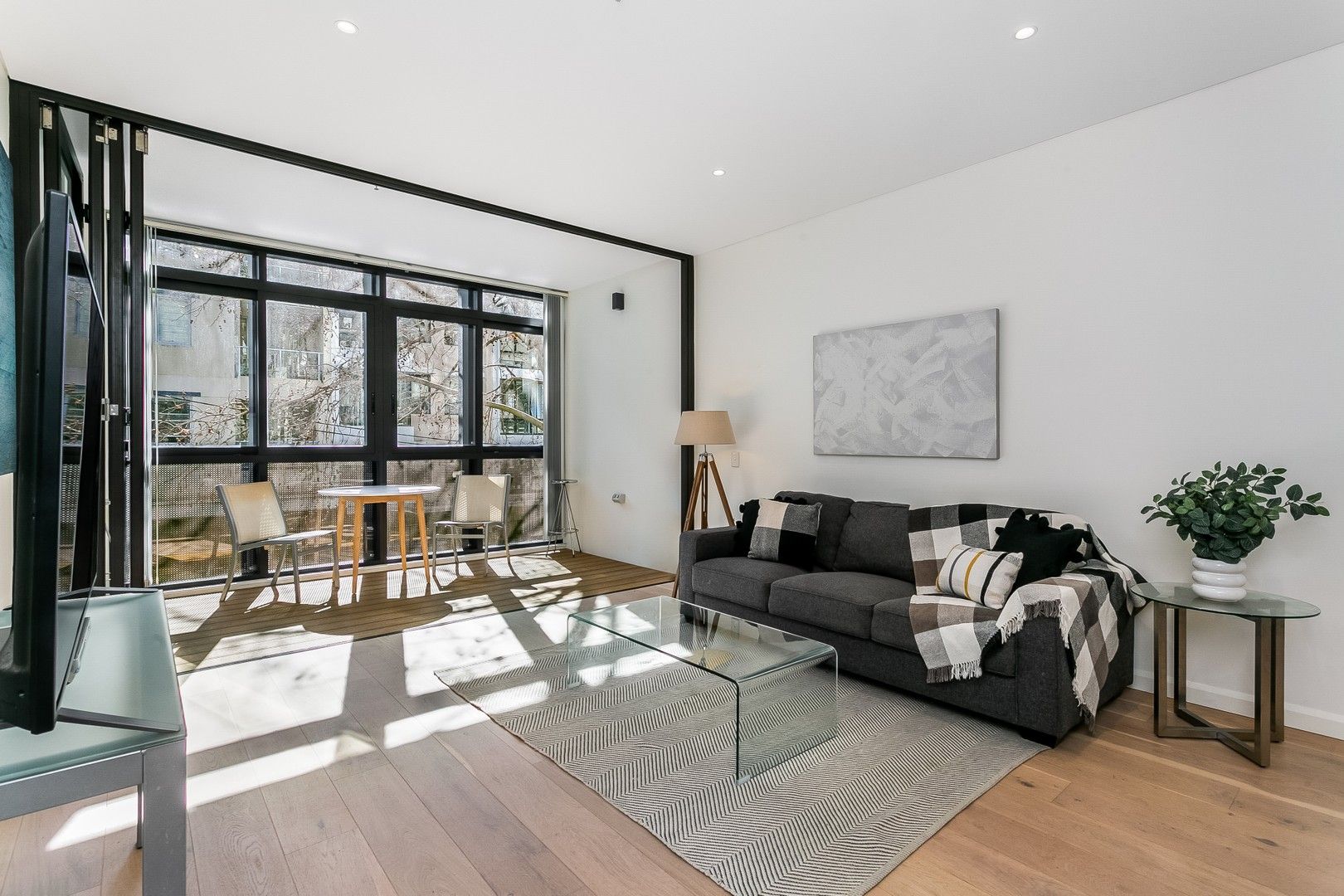 1 bedrooms Apartment / Unit / Flat in 215/9 Albany Street ST LEONARDS NSW, 2065