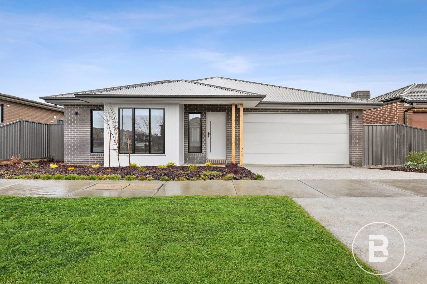 4 bedrooms House in 11 Moore Way LUCAS VIC, 3350