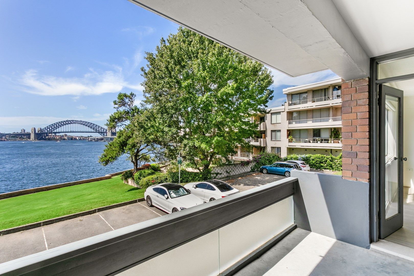 2 bedrooms Apartment / Unit / Flat in 13/3 Gallimore Avenue BALMAIN EAST NSW, 2041