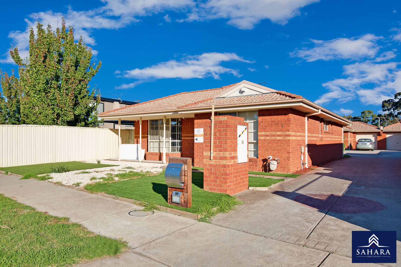 5/18 Creek Street, Melton South VIC 3338 Domain