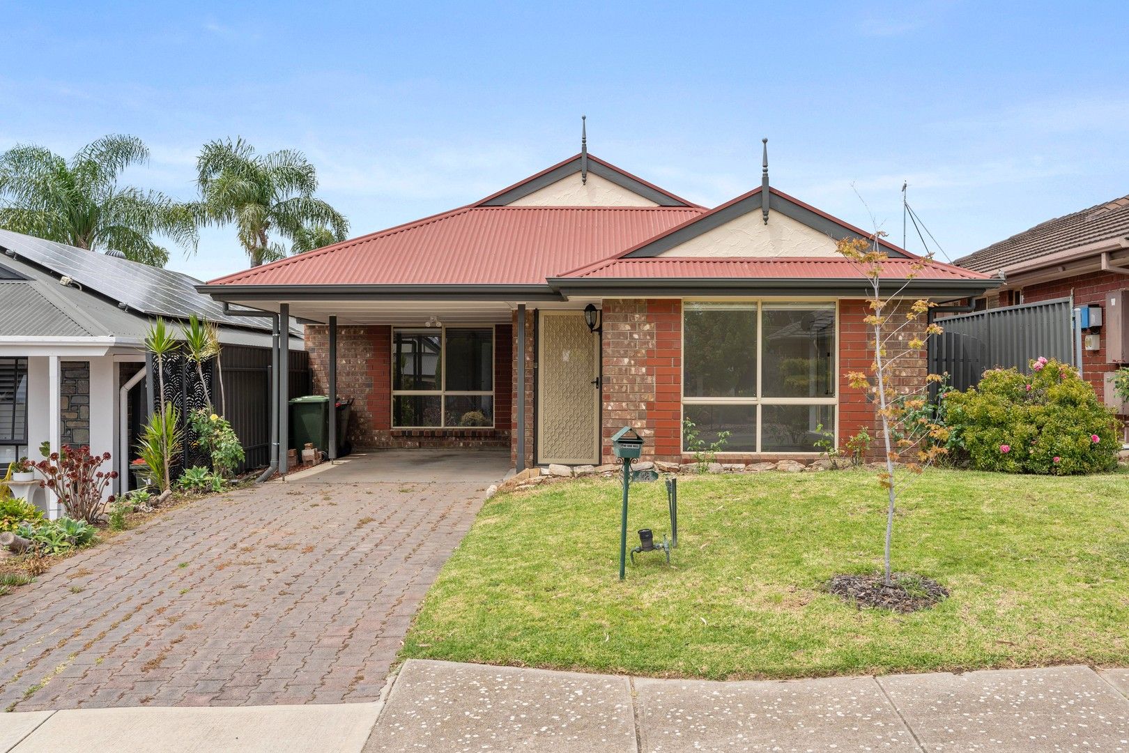 3 bedrooms House in 12 Joseph Way WOODCROFT SA, 5162