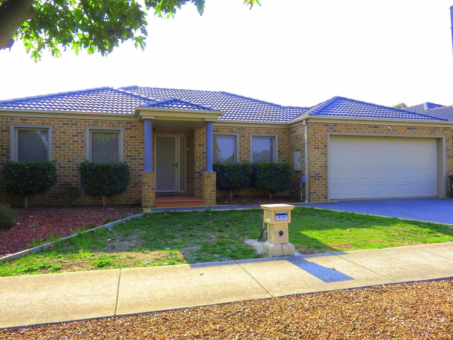 27 Auburn Road, South Morang VIC 3752, Image 0