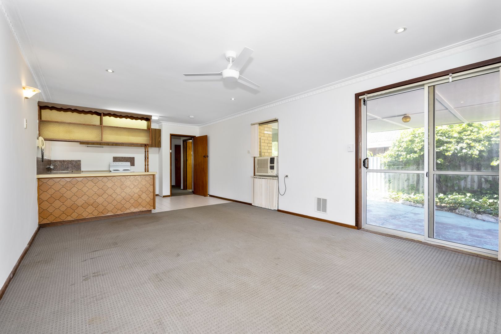 2/18 Clyde Place, Mandurah WA 6210, Image 2