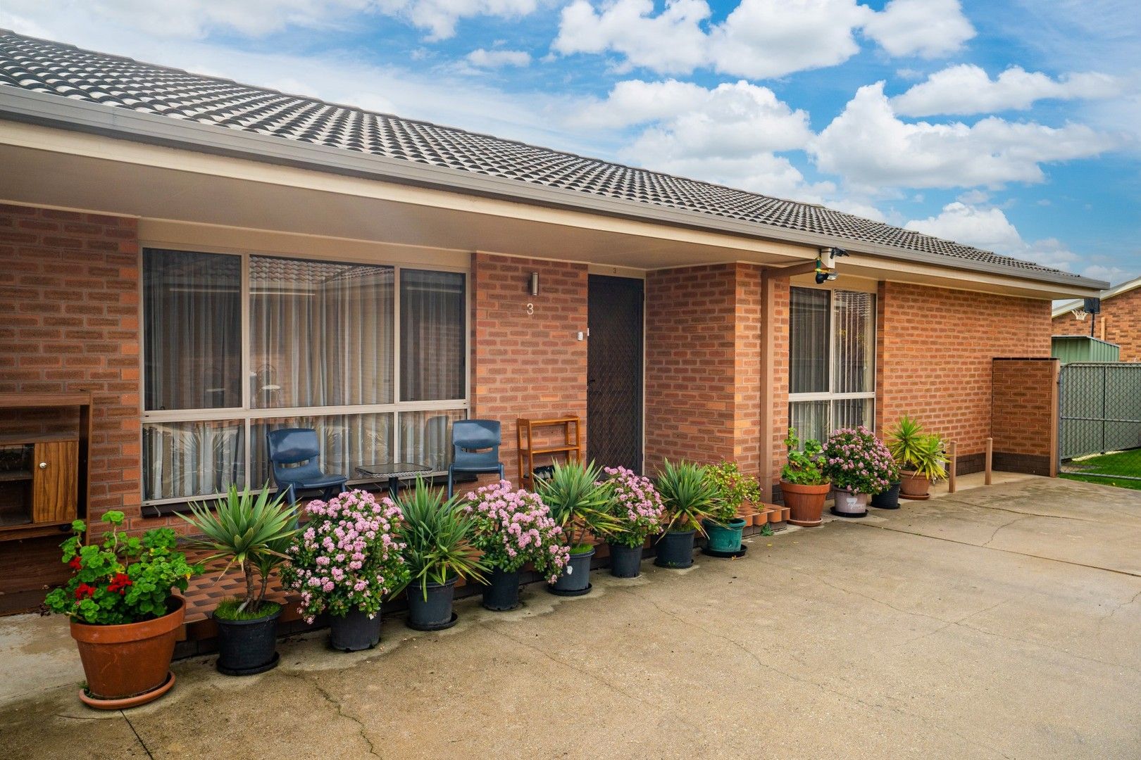 3/382 Douglas Road, Lavington NSW 2641, Image 0