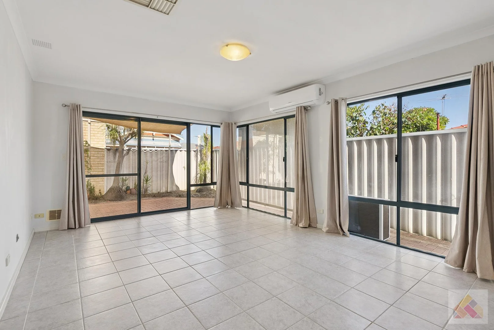 Additional image 6 of 1/41 Bentwood Avenue, Woodlands WA 6018