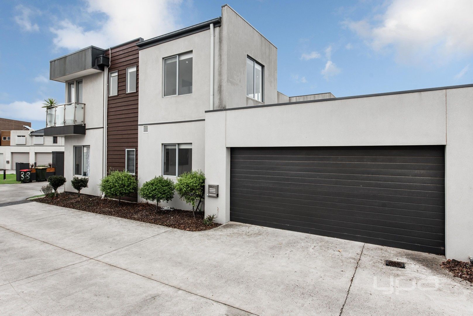 4 bedrooms House in 3 Alexander Circuit CRAIGIEBURN VIC, 3064
