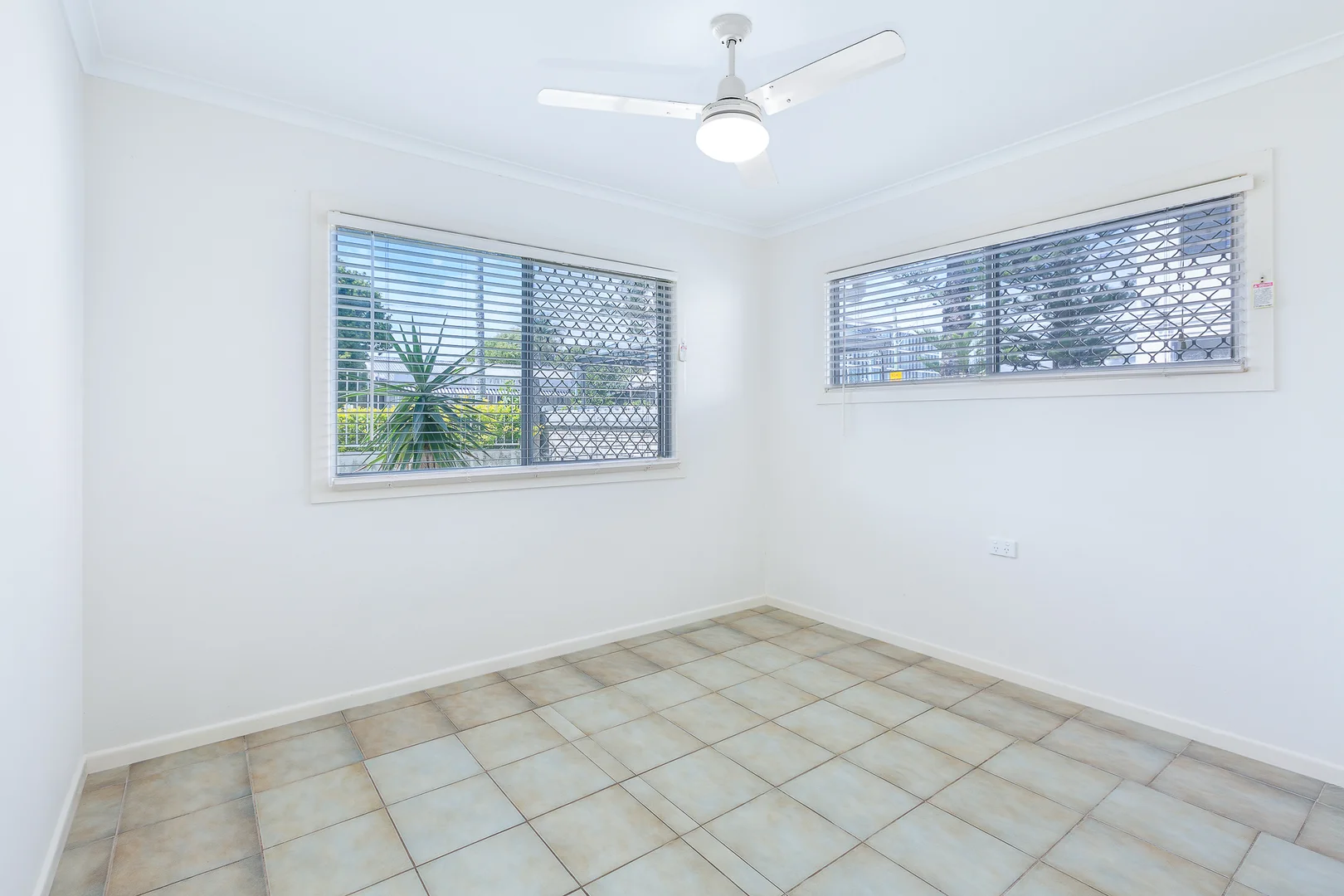 Additional image 8 of 1/31 Seabeach Avenue, Mermaid Beach QLD 4218