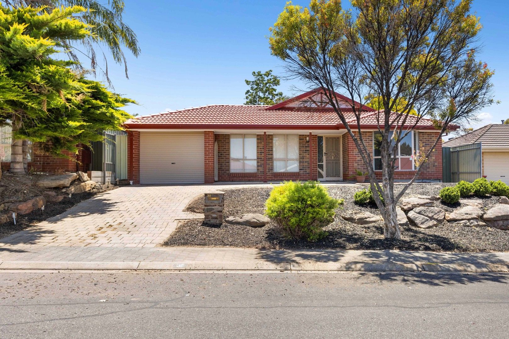 35 Saddle Crescent, Walkley Heights SA 5098, Image 0