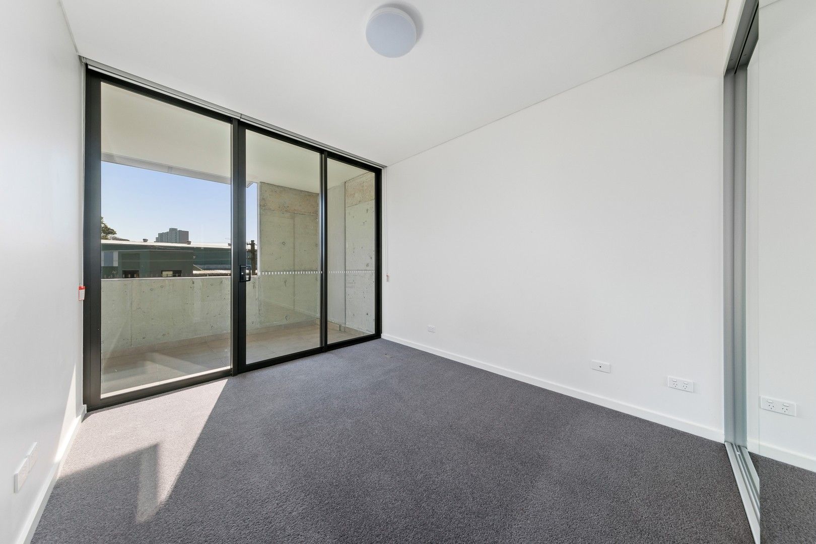 3 bedrooms Apartment / Unit / Flat in 313/10-20 McEvoy Street WATERLOO NSW, 2017