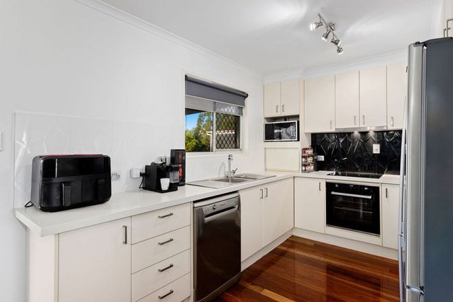 Picture of 5 Olbern Crescent, YAMANTO QLD 4305
