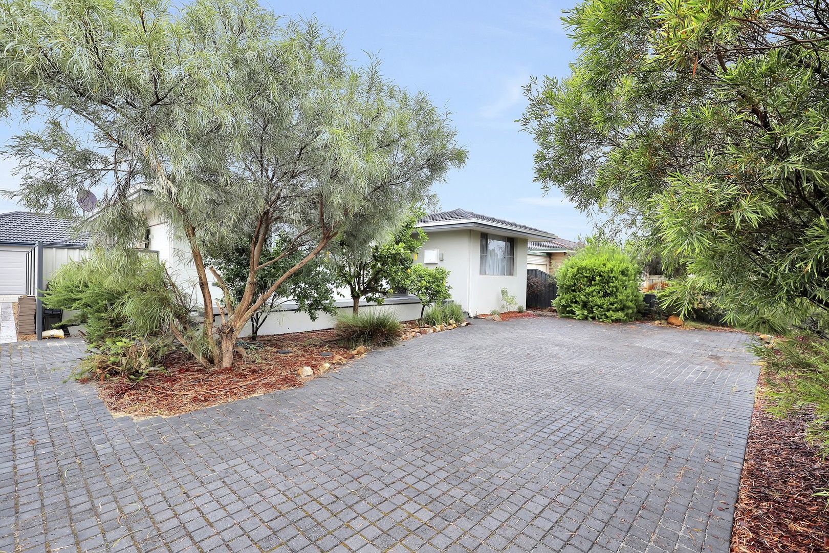 3 bedrooms House in 39 Hascombe Way MORLEY WA, 6062