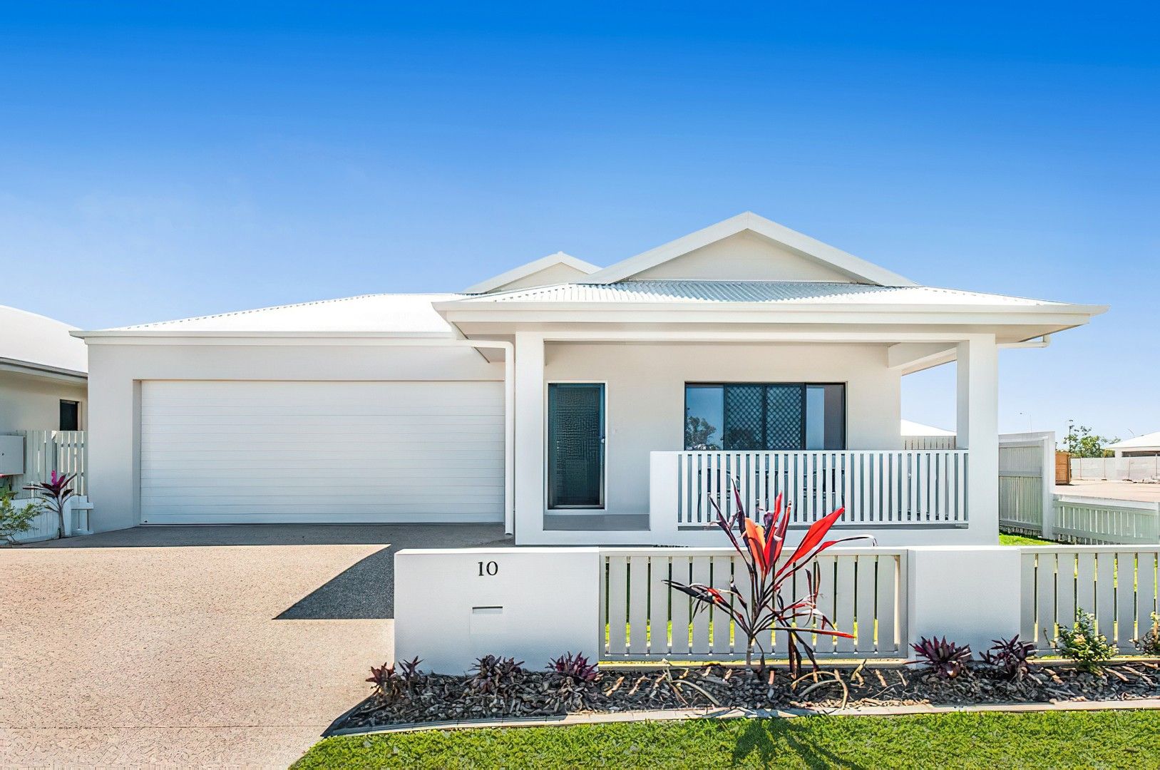 4 bedrooms House in  SHAW QLD, 4818