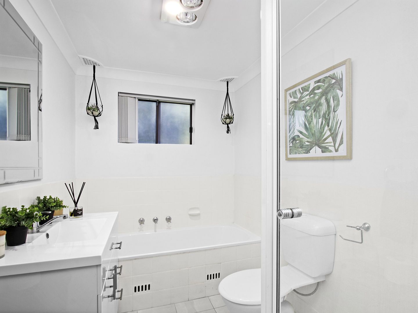 7/53A Angle Road, Leumeah NSW 2560, Image 2