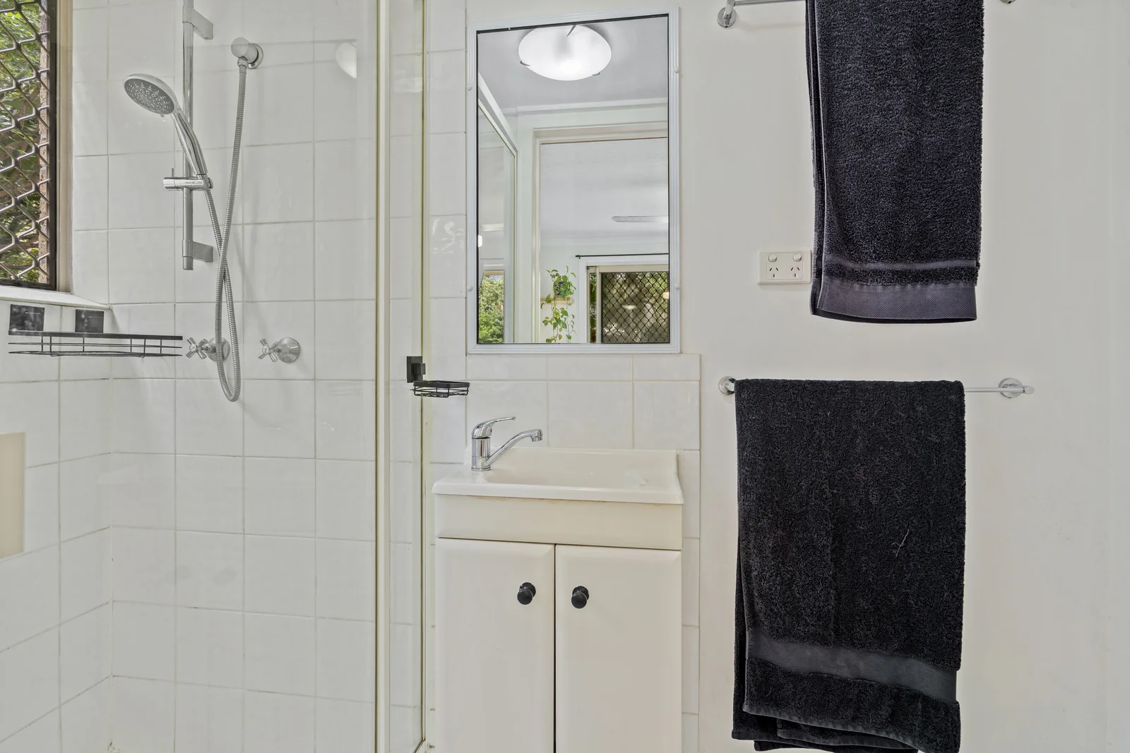 Additional image 11 of 2/65 Real Street, Annerley QLD 4103