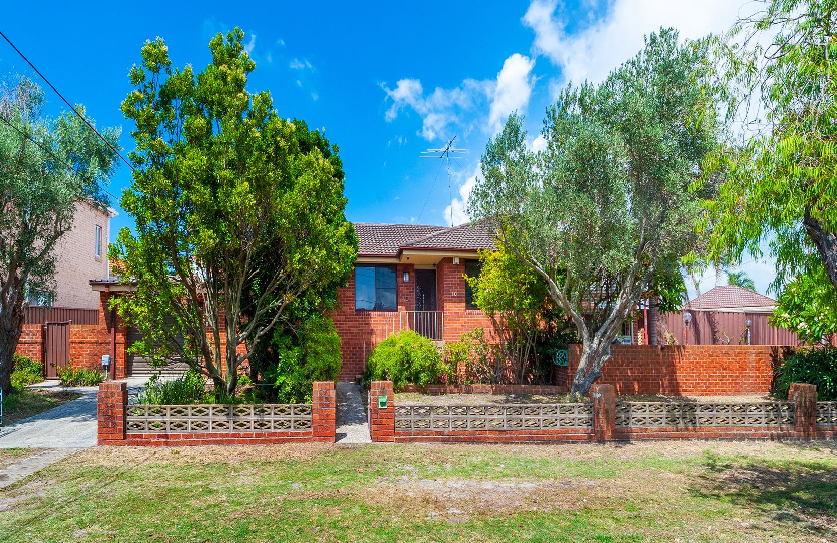 10 Hume Street, Chifley Property History & Address Research Domain