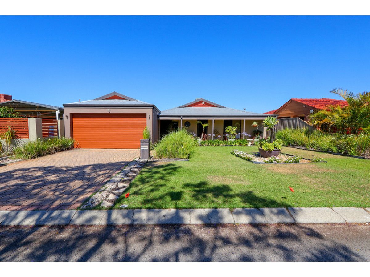 4 bedrooms House in 14 Stuart Crt BATEMAN WA, 6150