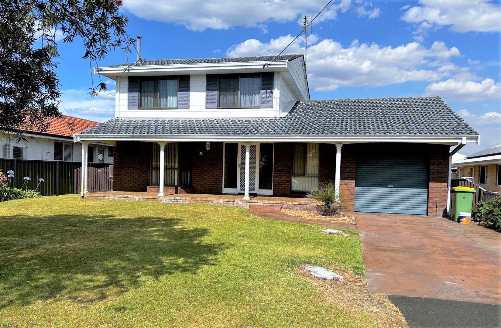 4 bedrooms House in 15 Jolliffe Street WEST BUSSELTON WA, 6280