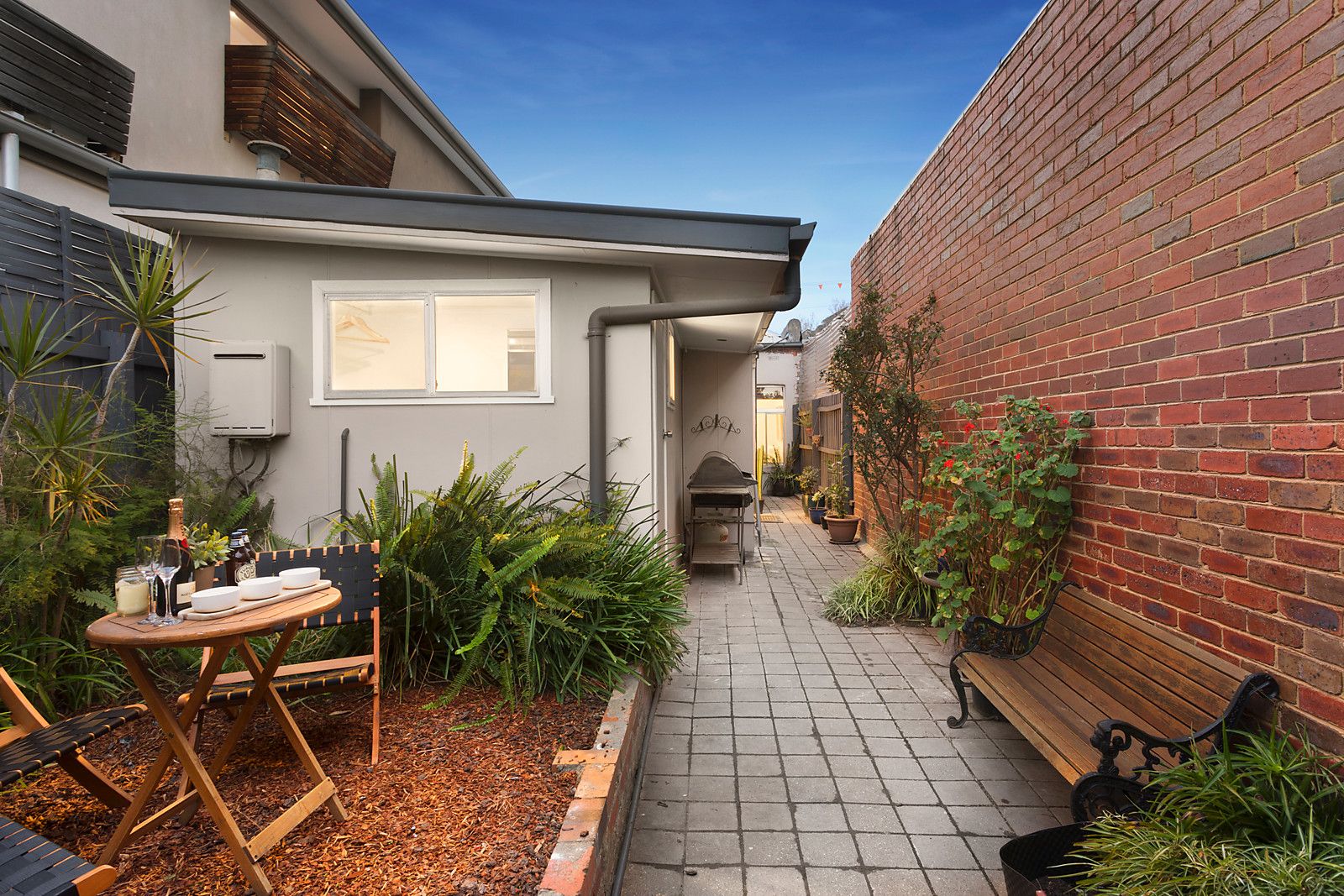 28 Bladen Avenue, Brunswick East VIC 3057, Image 2