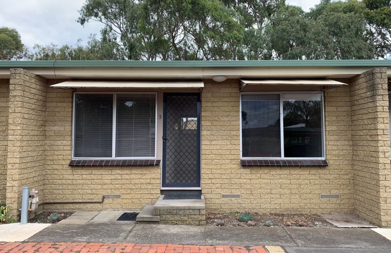 1 bedrooms Apartment / Unit / Flat in 3/4 Everett Cl HERNE HILL VIC, 3218