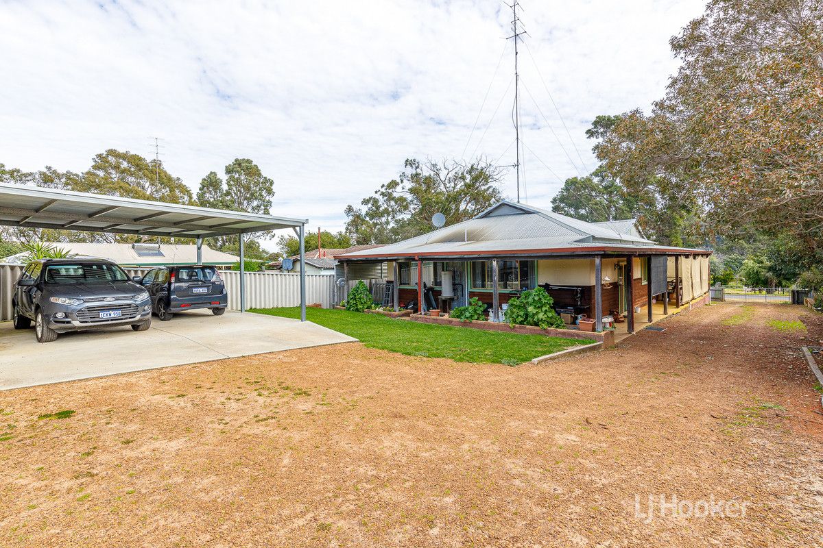 8 Gardiner Street, Roelands WA 6226, Image 1