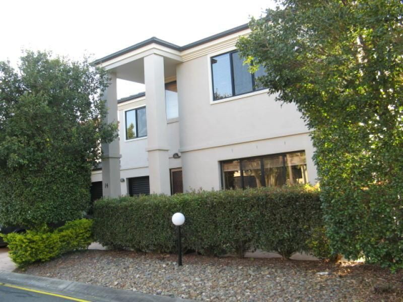 4 bedrooms Townhouse in 14/588 Musgrave Road ROBERTSON QLD, 4109