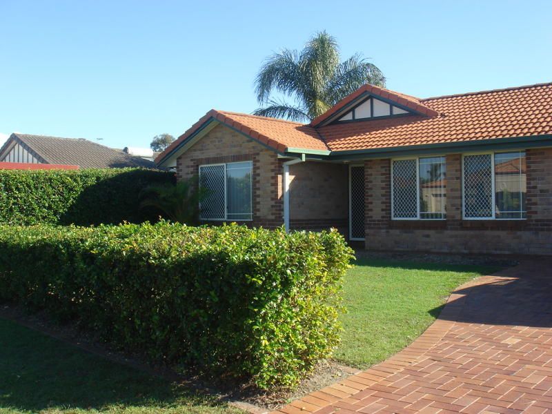 3 bedrooms House in 12 Taupo Court COOMBABAH QLD, 4216