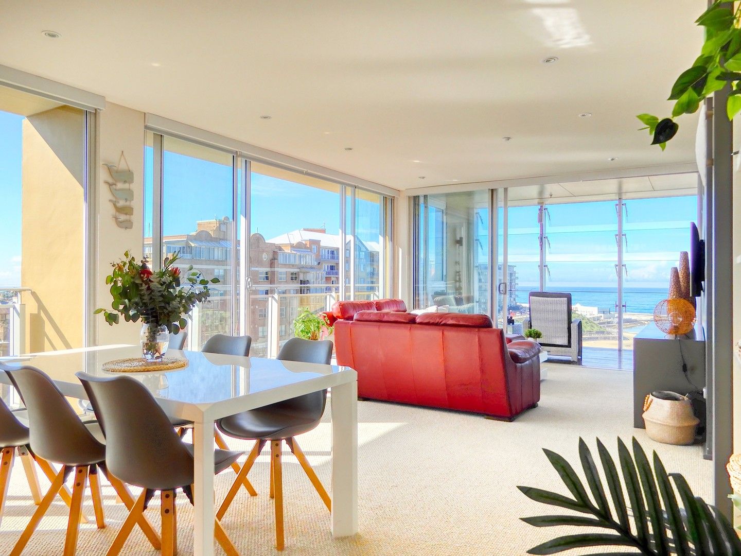 2 bedrooms Apartment / Unit / Flat in 501/61 Shortland Esplanade NEWCASTLE NSW, 2300