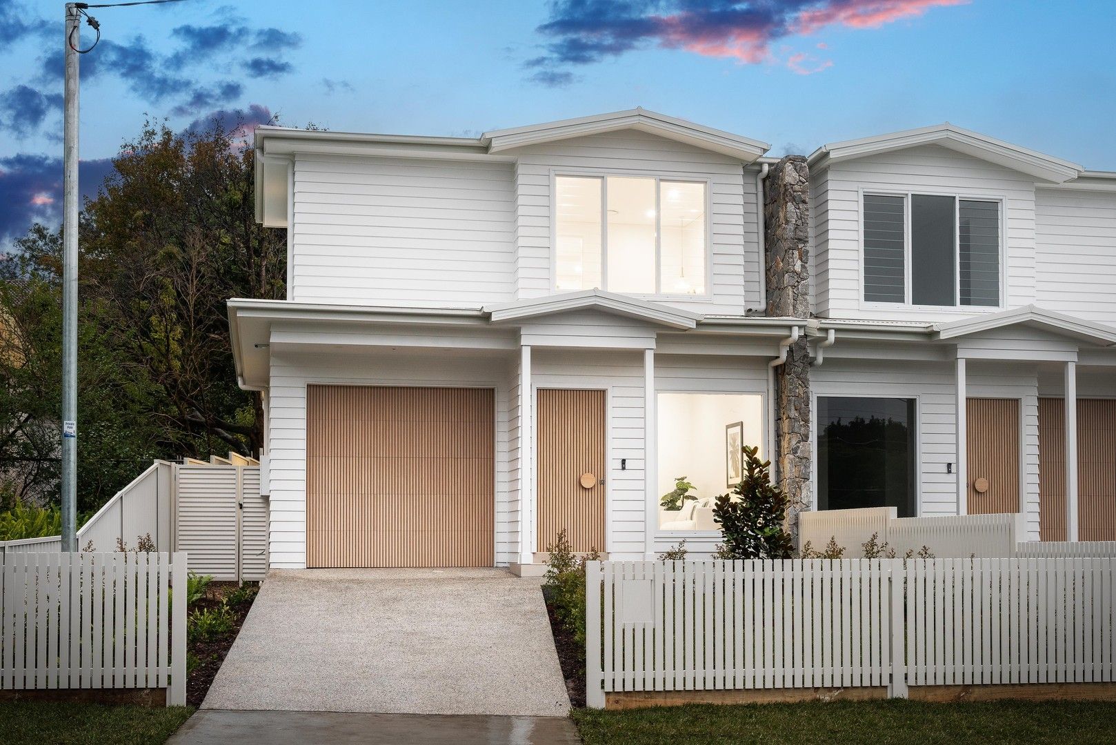 5 bedrooms Semi-Detached in 11A Warrigal Street JANNALI NSW, 2226