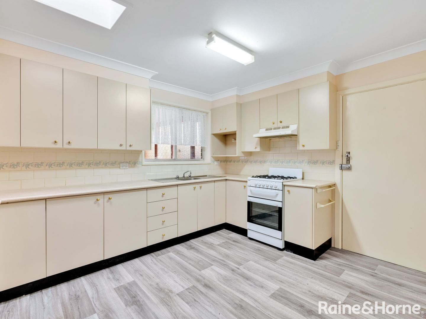 16 Wolseley Street, South Bathurst NSW 2795, Image 1