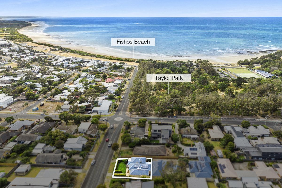 1/33 Beach Road, Torquay VIC 3228, Image 2