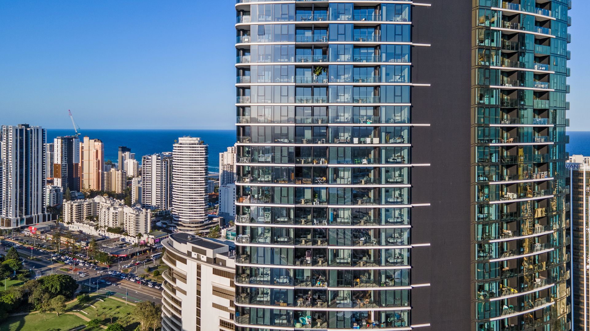 13709/5 The Darling Avenue, Broadbeach QLD 4218, Image 2