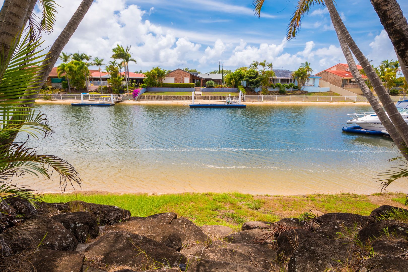 Property Report for 10 Wollundry Place, Mermaid Waters QLD ...
