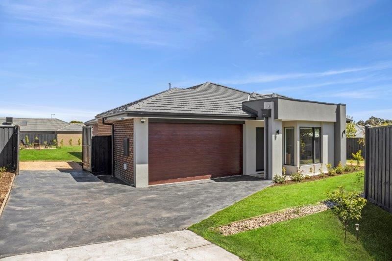 60 Honeysuckle Lane, Woodend VIC 3442, Image 1