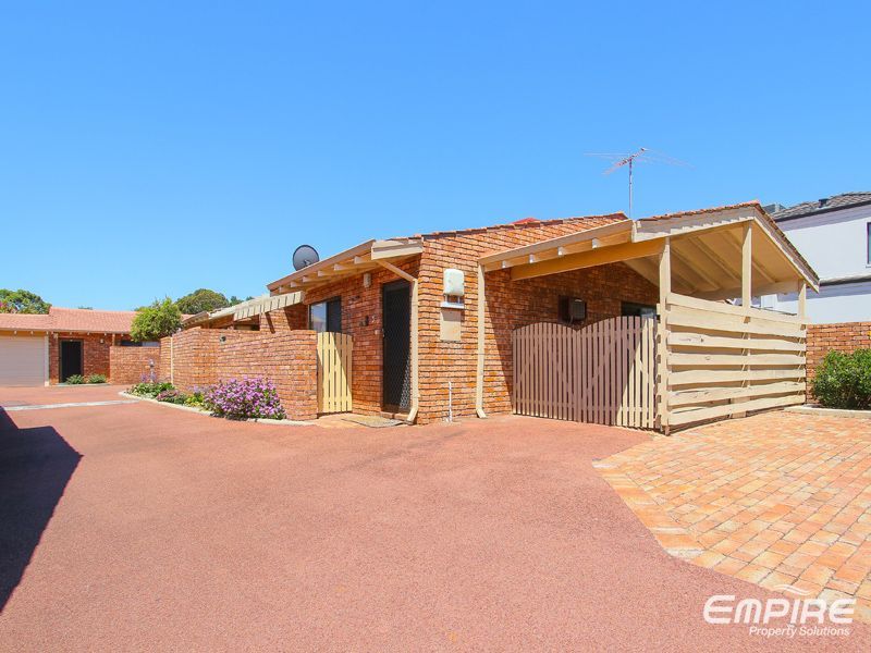 2 bedrooms Villa in 3/102 Ardross Street APPLECROSS WA, 6153