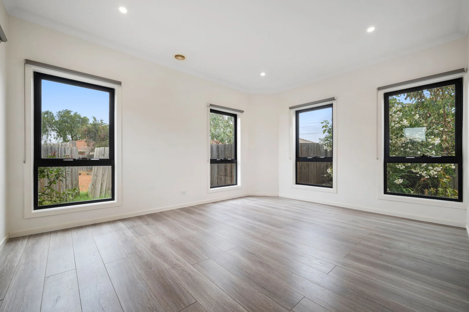 Additional image 7 of 2/9 Whipbird Close, Werribee VIC 3030