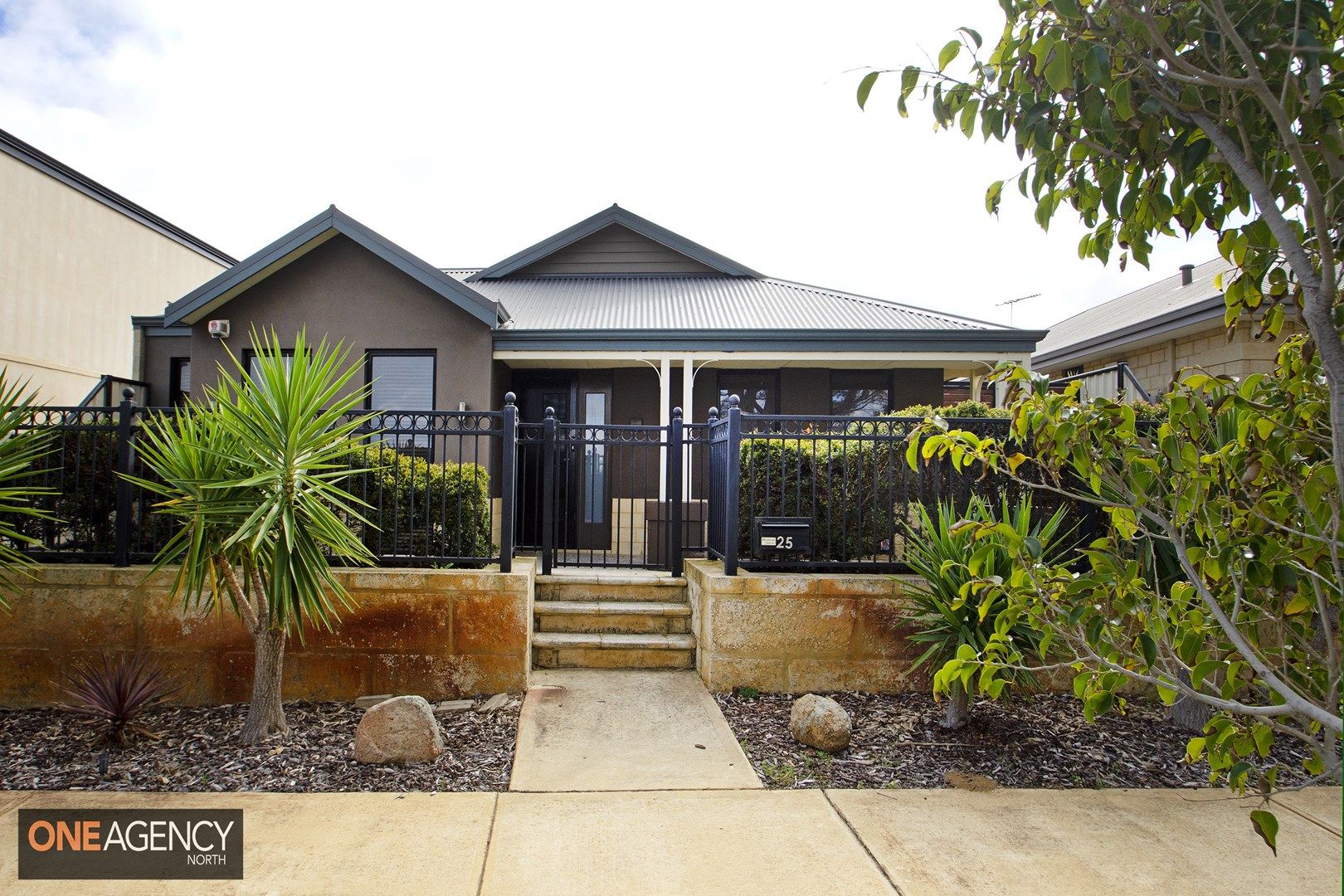 4 bedrooms House in 25 Homestead Drive CLARKSON WA, 6030