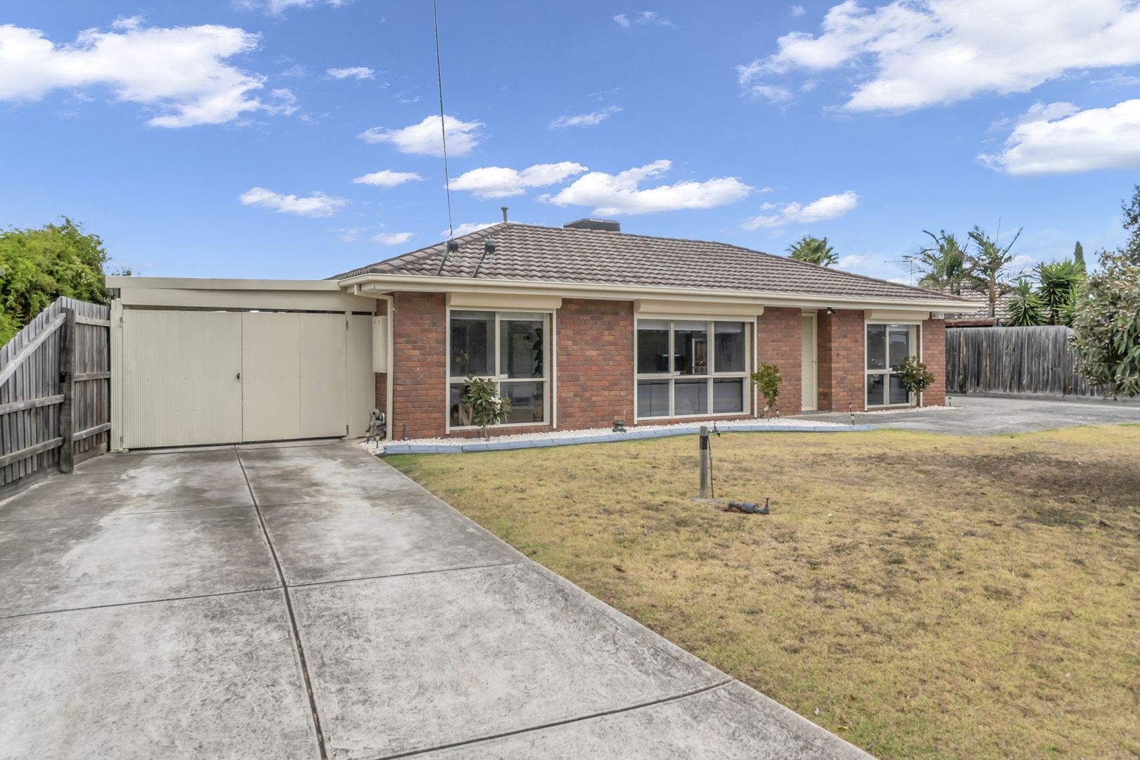 1/50 Rokeby Crescent, Craigieburn VIC 3064, Image 2