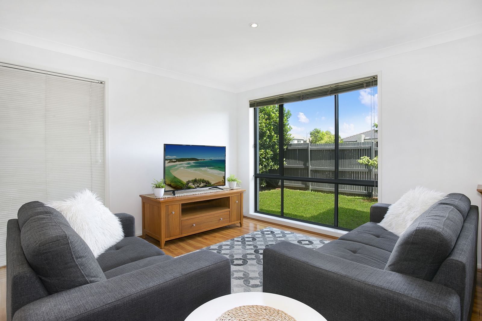 120 Minorca Circuit, Spring Farm NSW 2570, Image 2