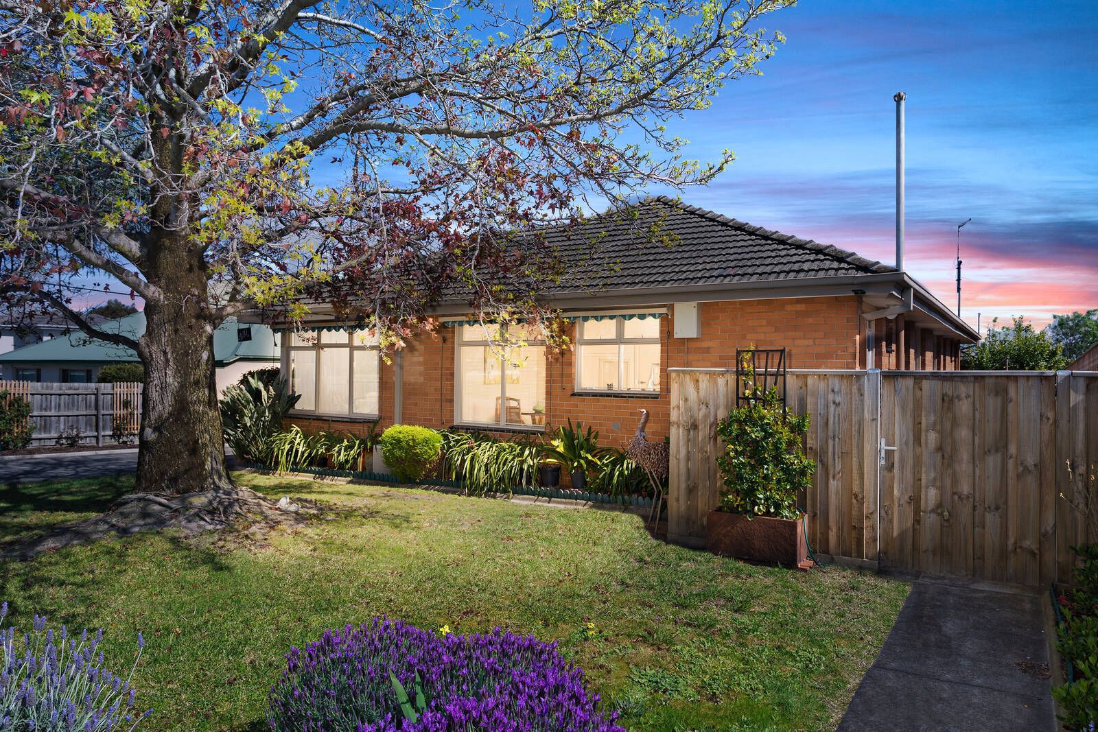 1/430 Warrigal Road, Ashburton VIC 3147, Image 0