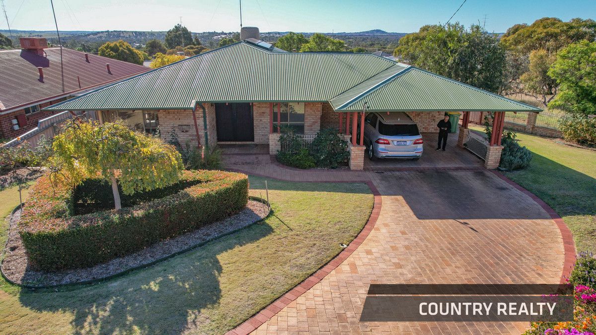 5 bedrooms House in 20 Hammond Place NORTHAM WA, 6401