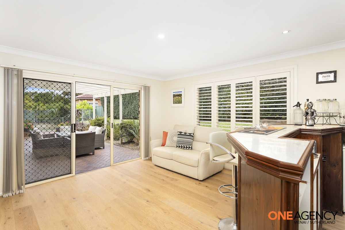 9 Mahogany Close, Alfords Point NSW 2234, Image 2