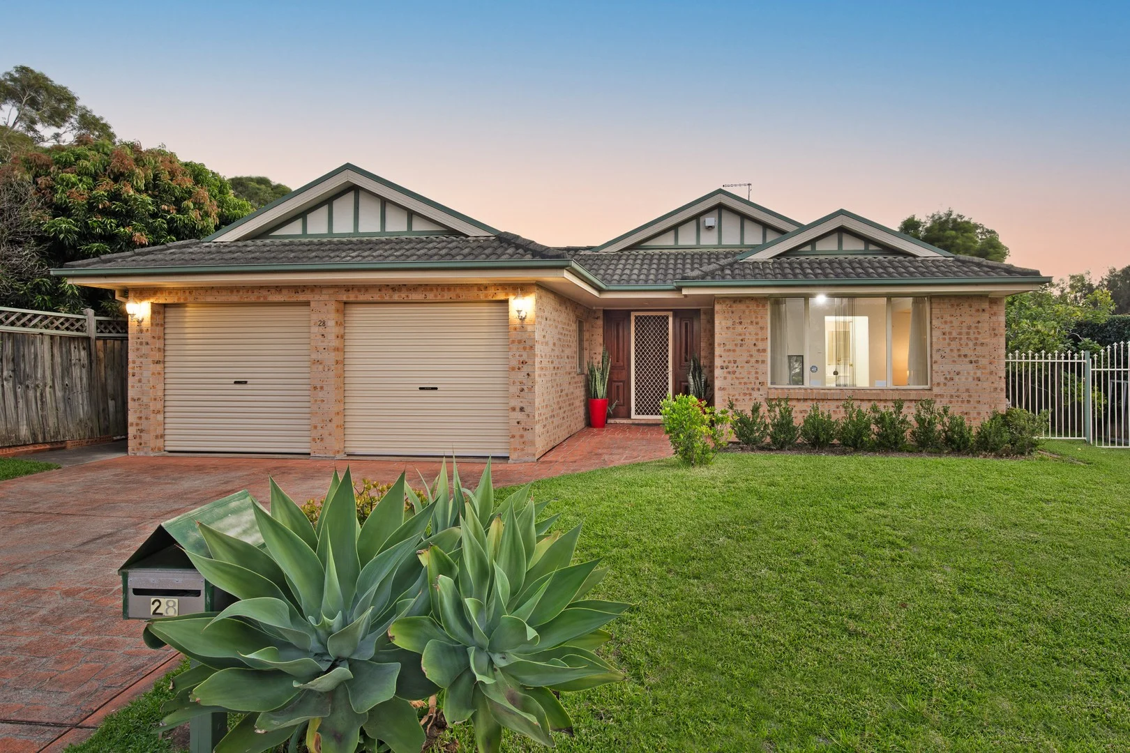 28 Sorrento Drive, Glenwood NSW 2768